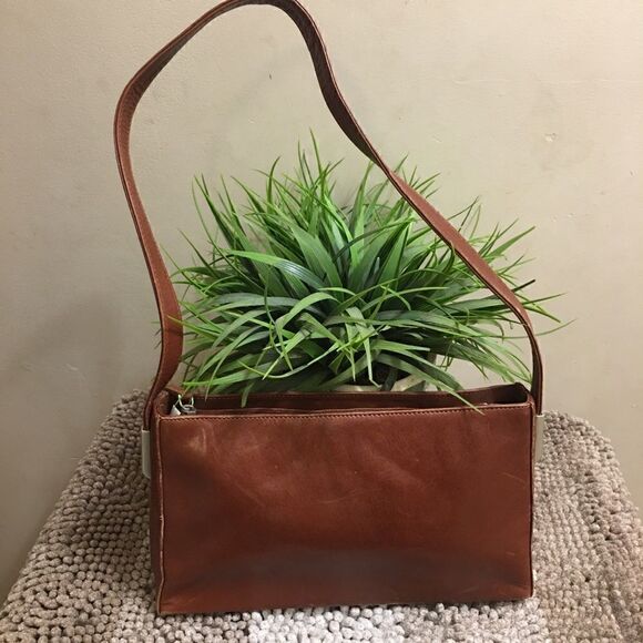 Wilson’s leather shoulder bag   - Picture 1 of 8